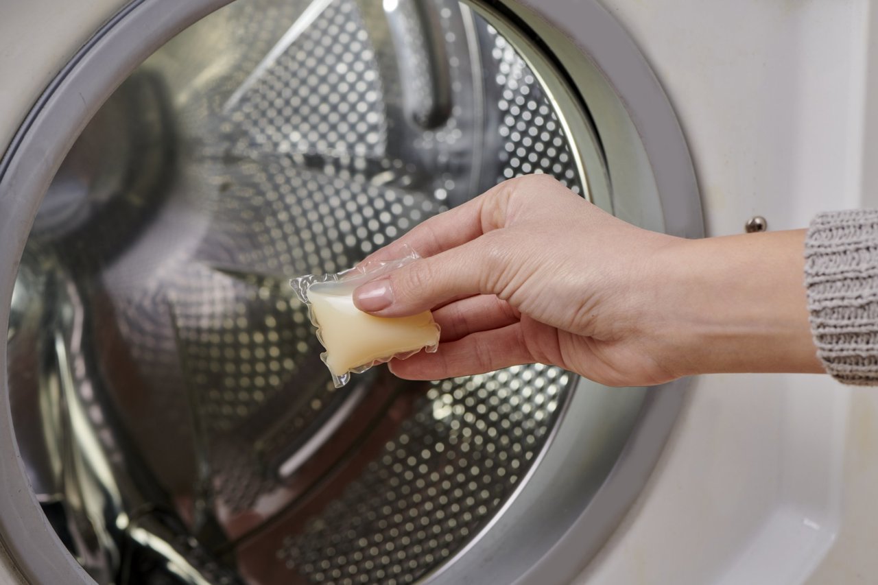 Detergente para roupa em cápsulas image number 6