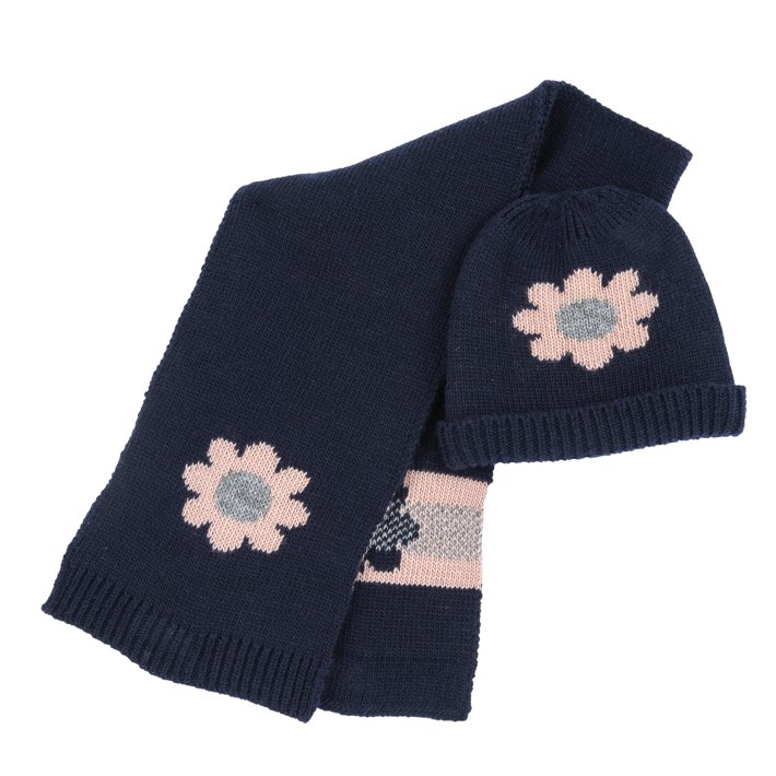 Conjunto de gorro com cachecol