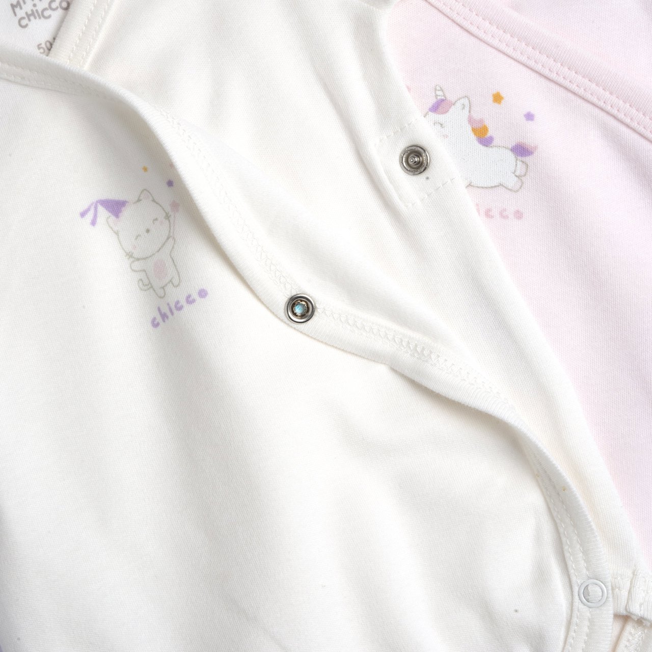 Lot de bodys Chicco - 2