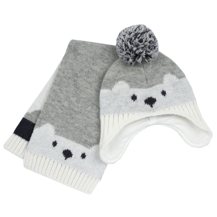 Conjunto de gorro y bufanda