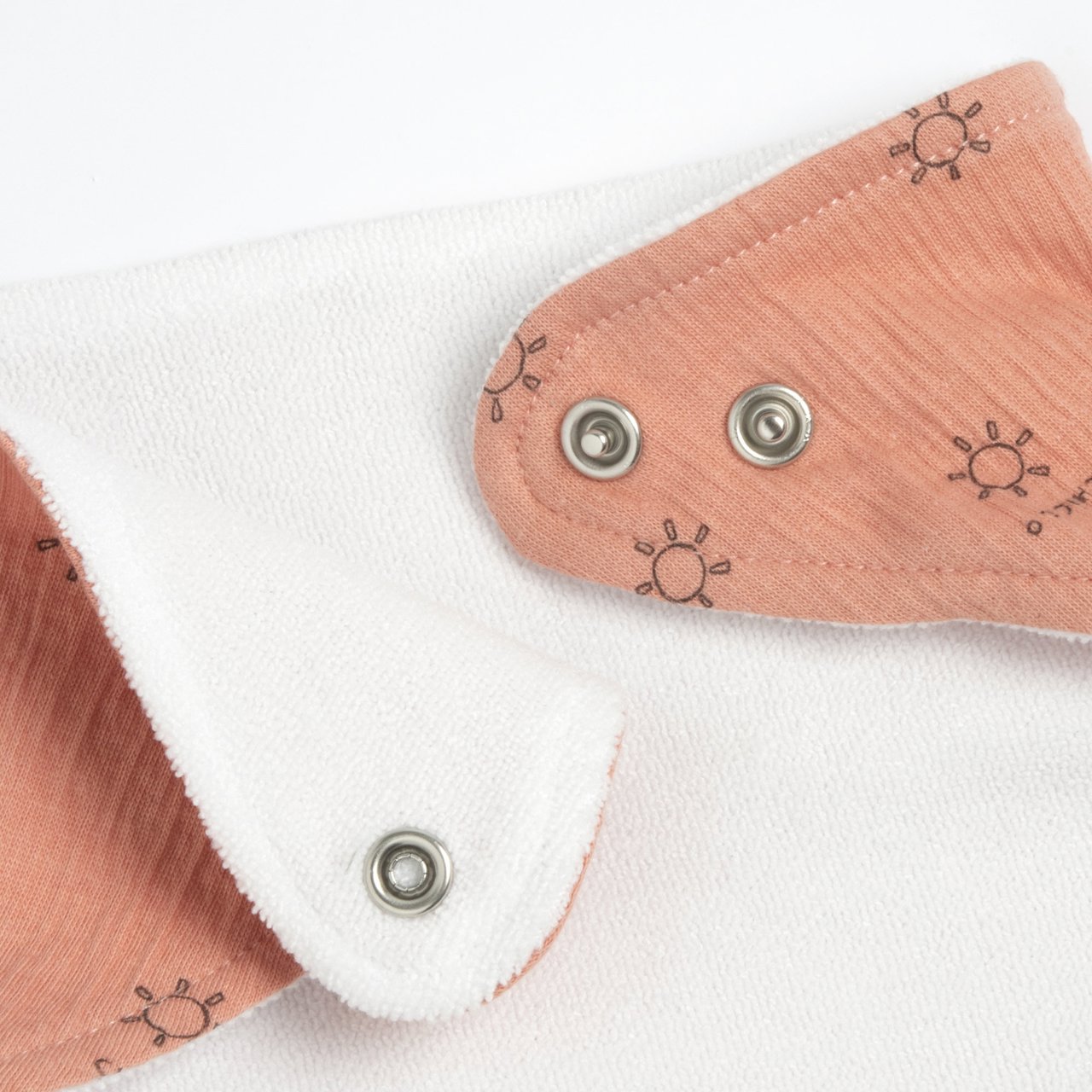 Bavaglino triangolare fantasia Chicco - 2