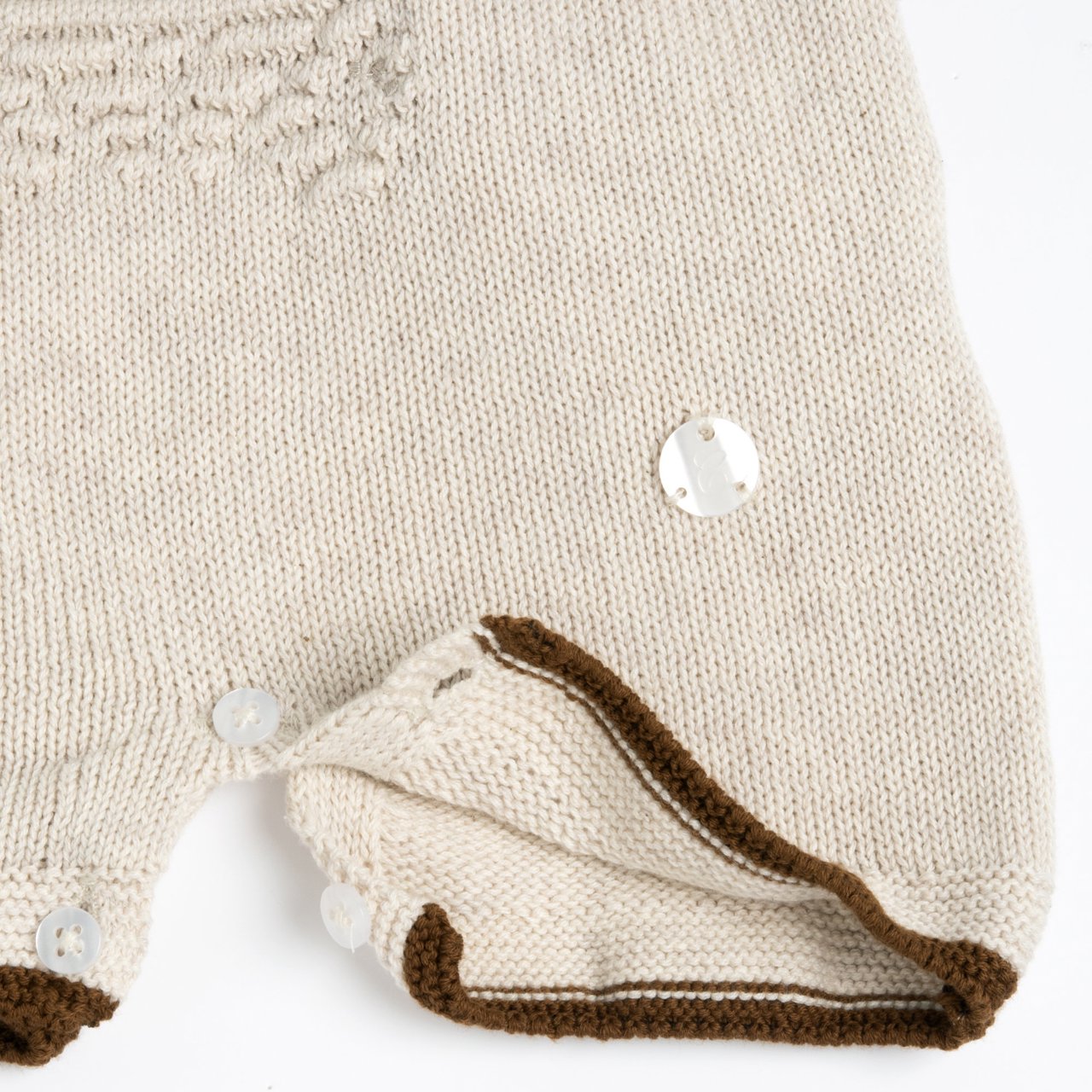 Peto corto de malla beige con osito Chicco - 2