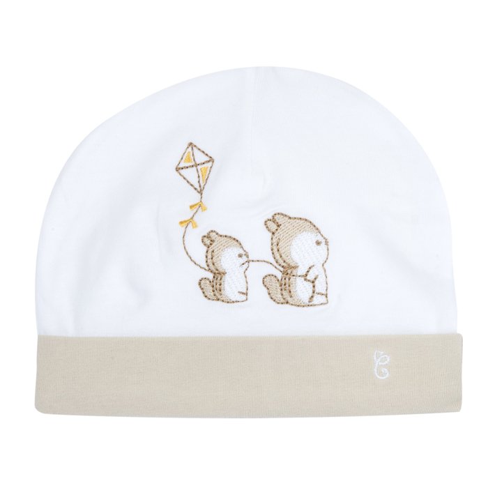 Gorro com bordado de esquilos