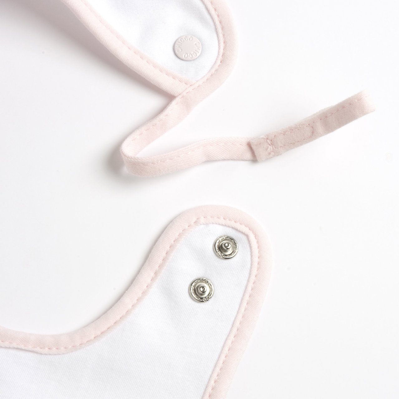 Bavaglino con laccetto porta succhietto Chicco - 2