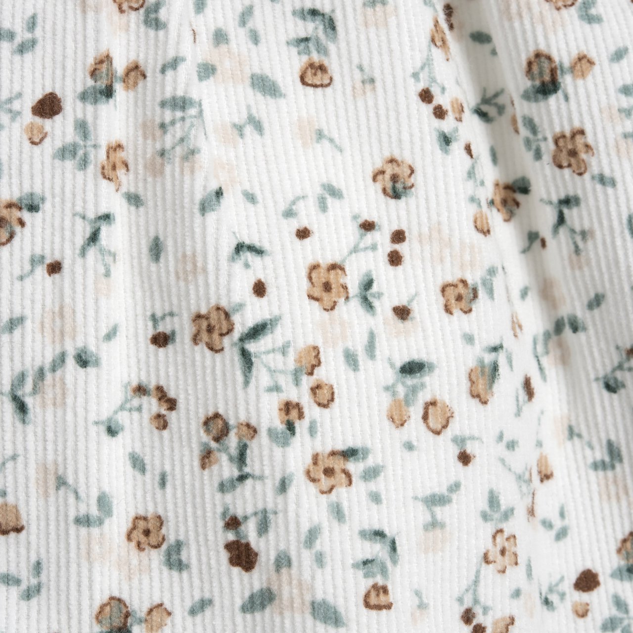 Conjunto de Flores e Tapa Fraldas com Flores Chicco - 5