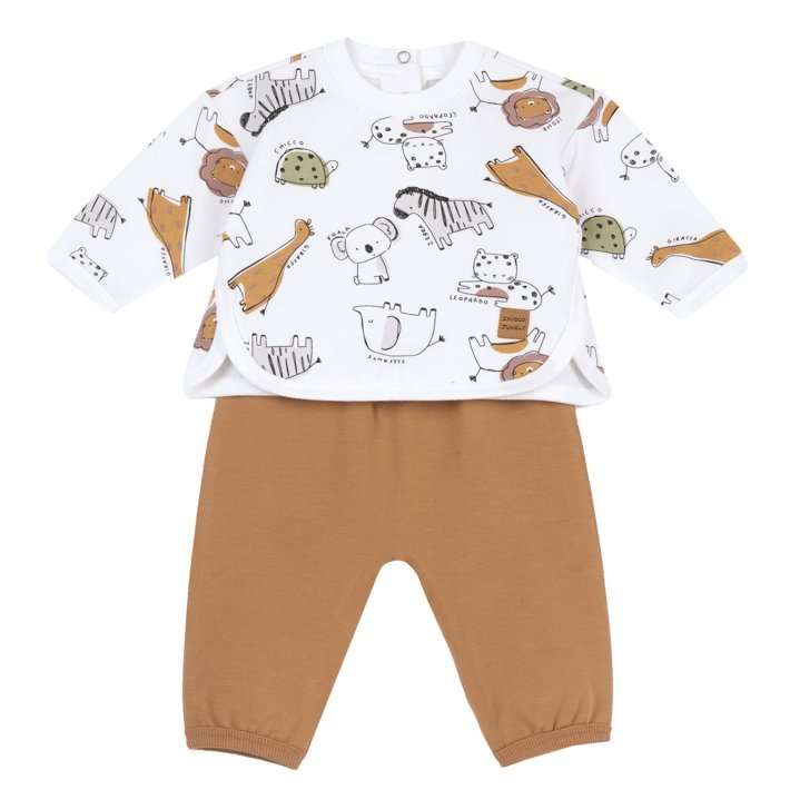 Completo maglia e pantaloni 