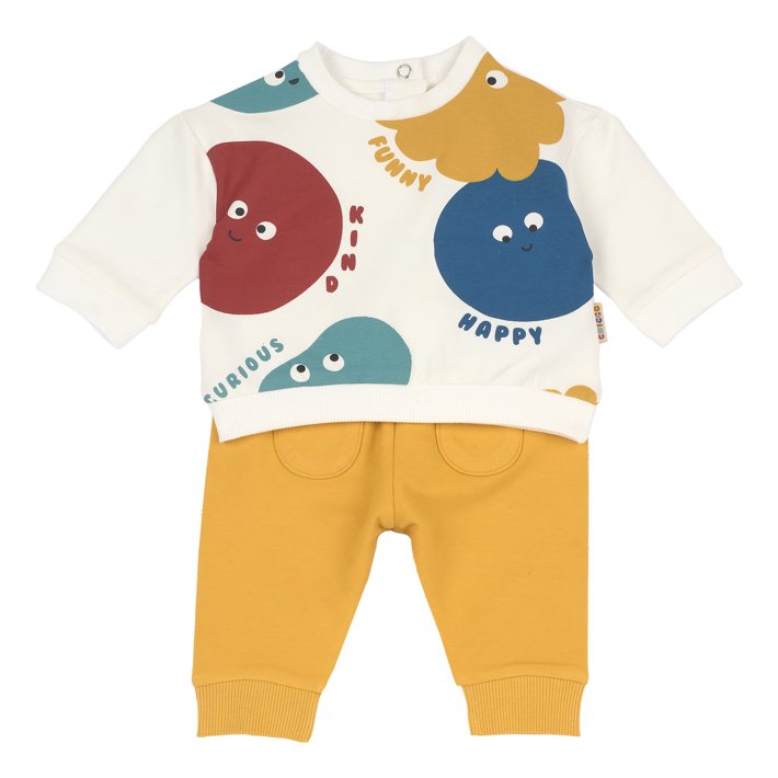 Completo maglia con pantaloni