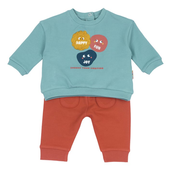 Completo maglia con pantaloni