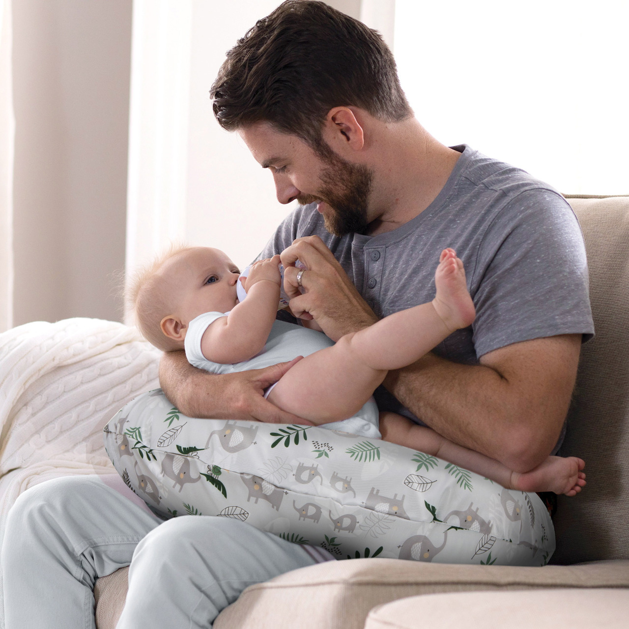 Подушка BOPPY Hello Baby для поддержки вскармливания null - 9